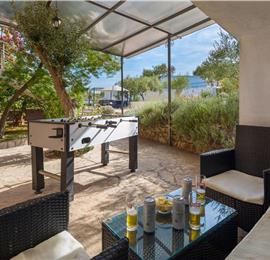 6 bedroom villa with pool in Milna, Brac Island sleeps 11